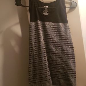Sporty tight fit tank top